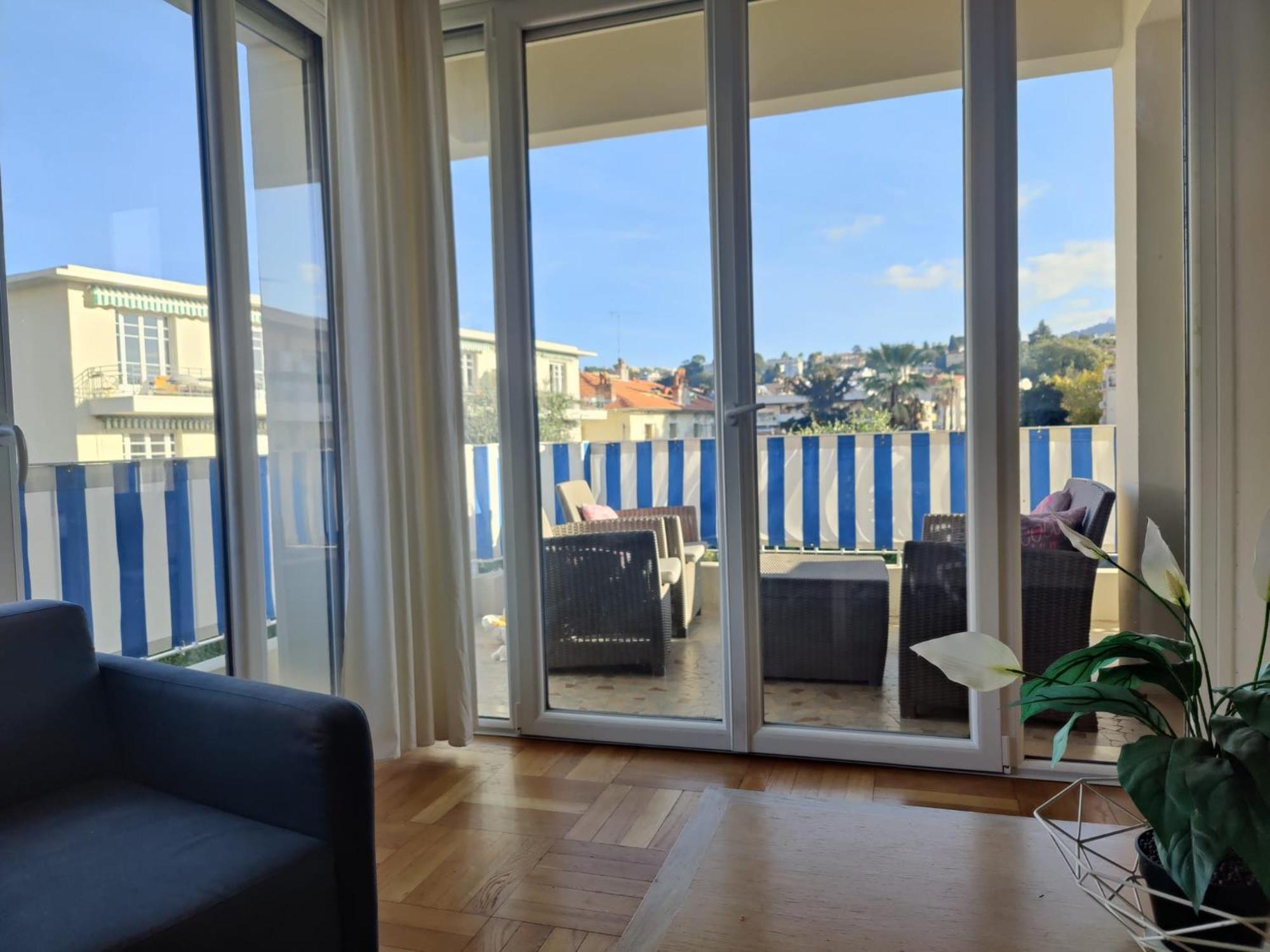 Grand Appartement Terrasse Parking نيس المظهر الخارجي الصورة
